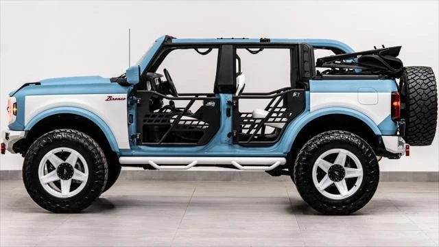 2025 Ford Bronco 6th Gen - Image 27 of 31