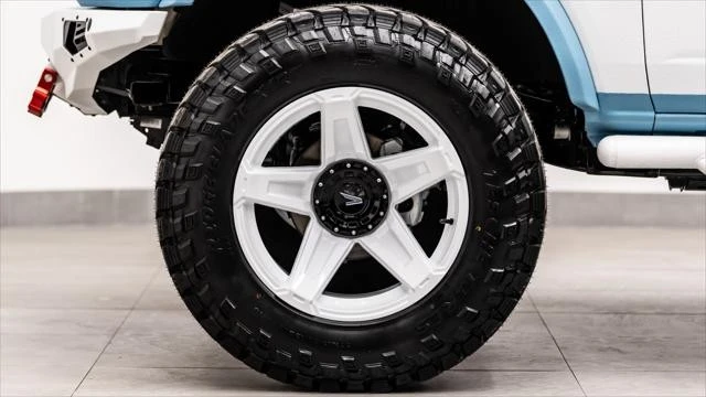 2025 Ford Bronco 6th Gen - Image 15 of 31