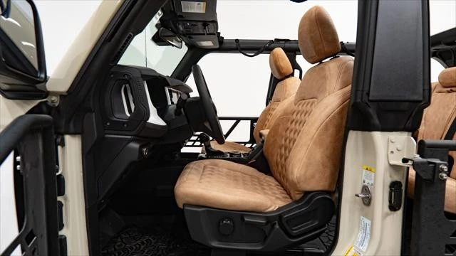 2025 Ford Bronco 6th Gen - Image 29 of 31