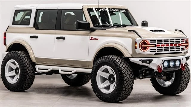 2025 Ford Bronco 6th Gen - Image 5 of 31
