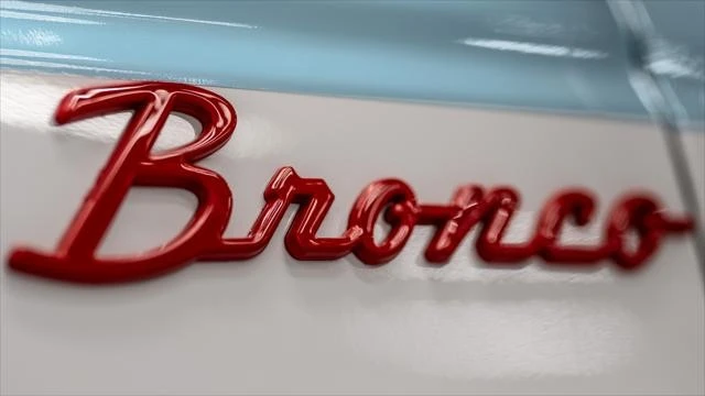 2025 Ford Bronco 6th Gen - Image 17 of 31