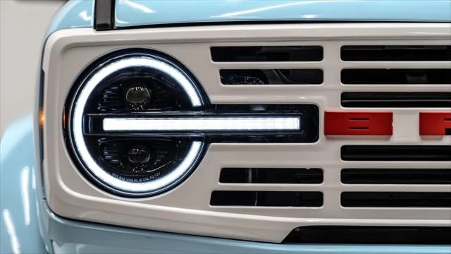 2025 Ford Bronco 6th Gen - Image 25 of 31