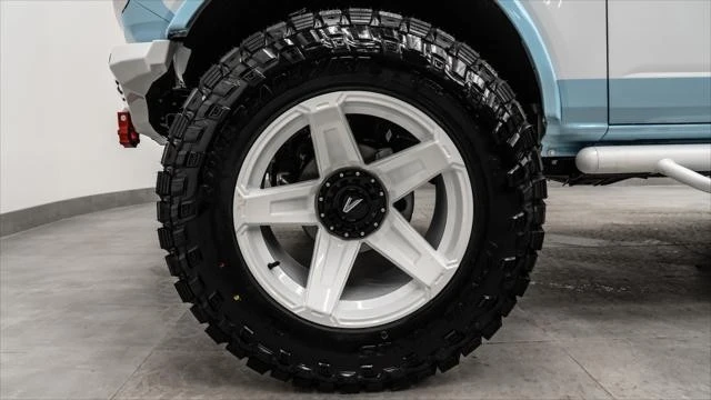 2025 Ford Bronco 6th Gen - Image 18 of 31