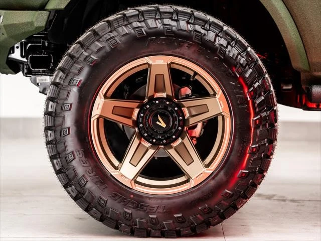 2025 Ford Bronco 6th Gen - Image 19 of 31