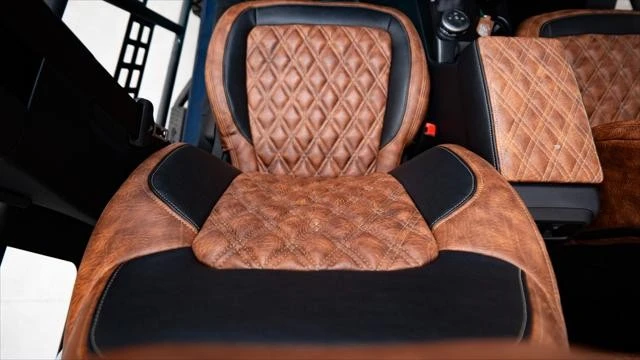 2025 Ford Bronco 6th Gen - Image 17 of 31