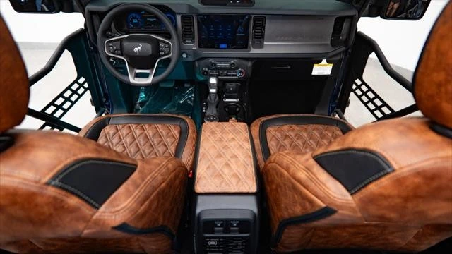 2025 Ford Bronco 6th Gen - Image 4 of 31