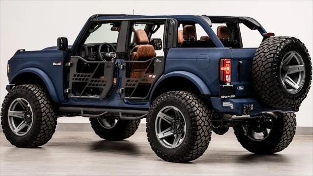 2025 Ford Bronco 6th Gen - Image 7 of 31