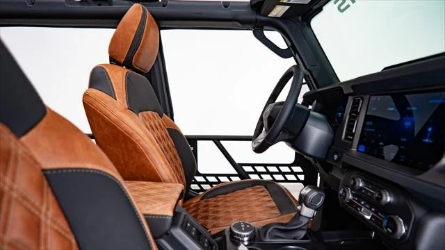 2025 Ford Bronco 6th Gen - Image 27 of 31