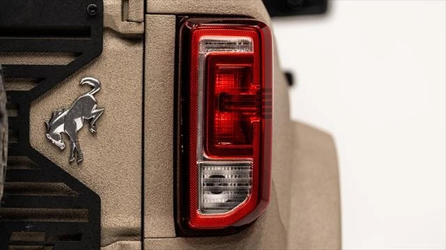 2025 Ford Bronco 6th Gen - Image 9 of 21