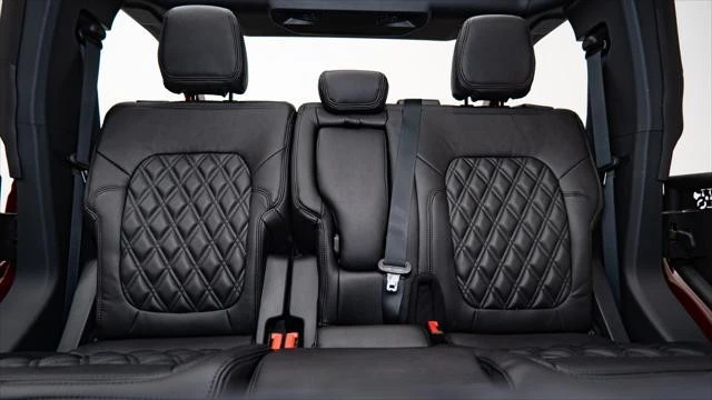 2025 Ford Bronco 6th Gen - Image 19 of 21