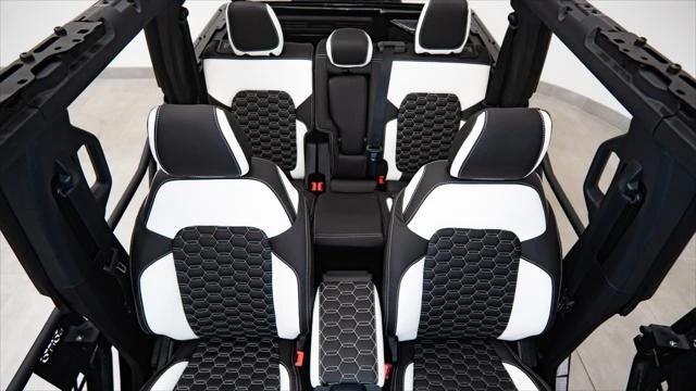 2025 Ford Bronco 6th Gen - Image 21 of 31