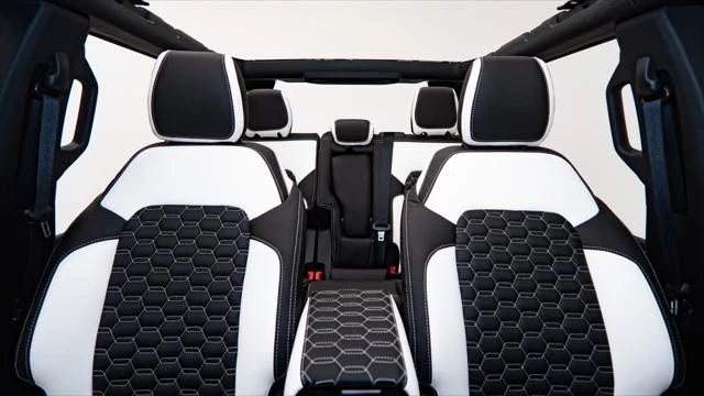 2025 Ford Bronco 6th Gen - Image 3 of 31