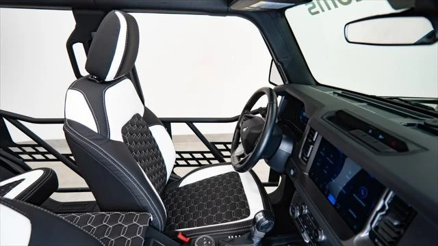2025 Ford Bronco 6th Gen - Image 17 of 31