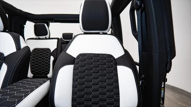 2025 Ford Bronco 6th Gen - Image 23 of 31