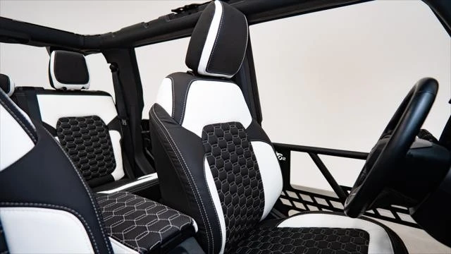 2025 Ford Bronco 6th Gen - Image 19 of 31