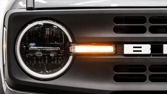 2025 Ford Bronco 6th Gen - Image 7 of 31