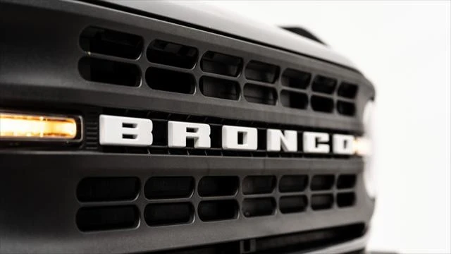 2025 Ford Bronco 6th Gen - Image 9 of 31
