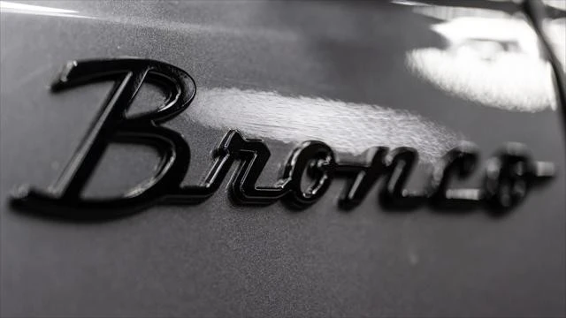 2025 Ford Bronco 6th Gen - Image 18 of 31