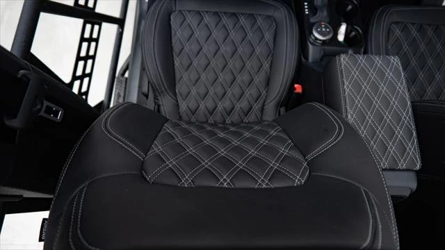 2025 Ford Bronco 6th Gen - Image 27 of 31