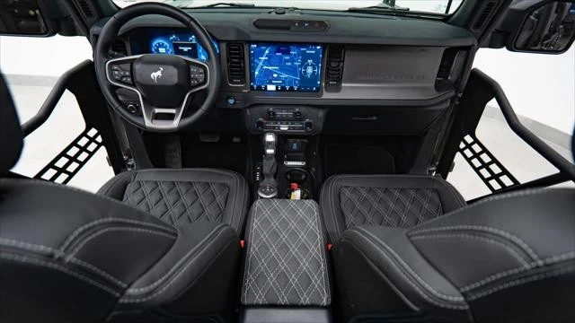 2025 Ford Bronco 6th Gen - Image 4 of 31