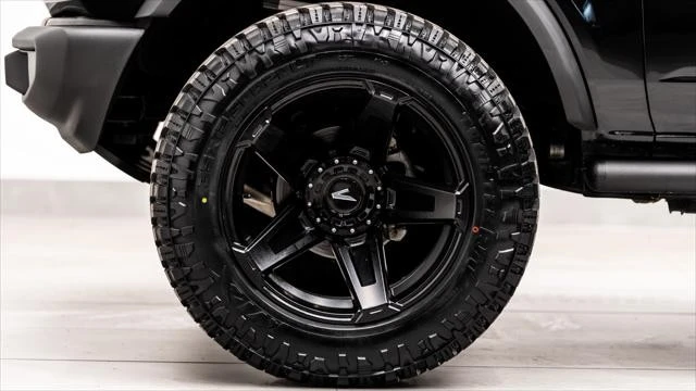 2025 Ford Bronco 6th Gen - Image 15 of 31