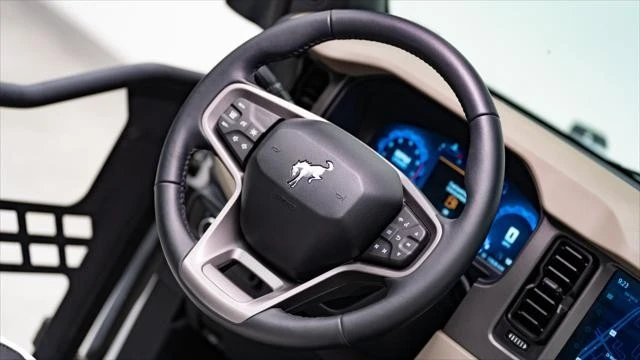 2025 Ford Bronco 6th Gen - Image 2 of 21