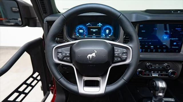 2025 Ford Bronco 6th Gen - Image 26 of 31
