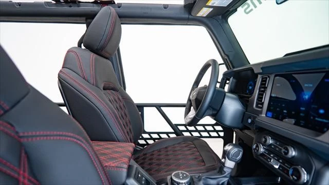 2025 Ford Bronco 6th Gen - Image 18 of 31