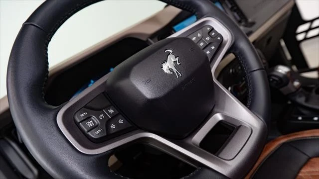 2025 Ford Bronco 6th Gen - Image 18 of 21