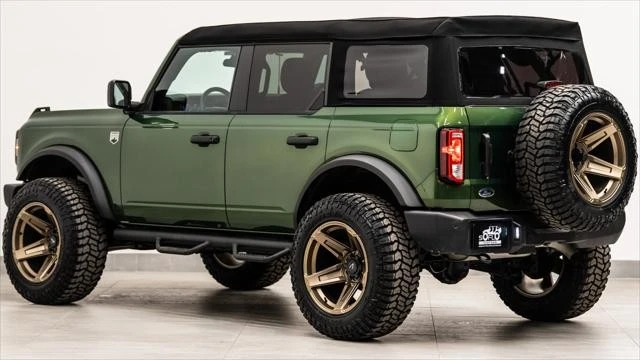 2025 Ford Bronco 6th Gen - Image 10 of 21