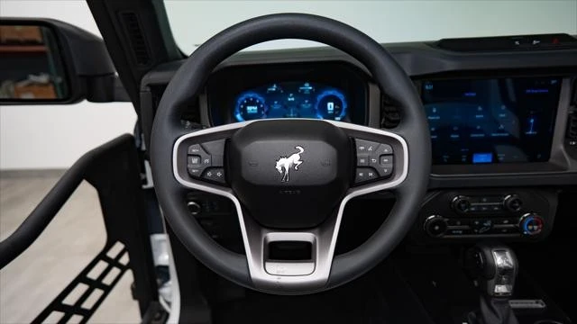 2025 Ford Bronco 6th Gen - Image 2 of 21