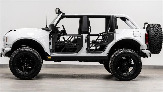 2025 Ford Bronco 6th Gen - Image 17 of 21