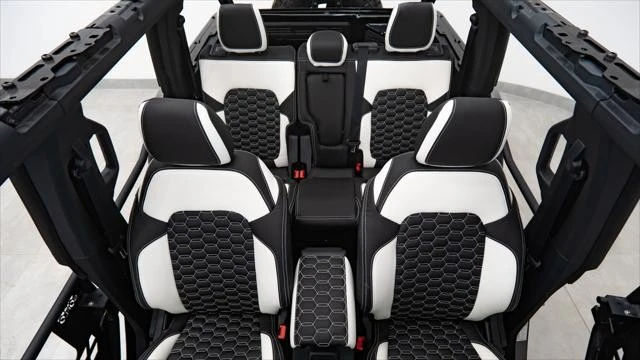 2025 Ford Bronco 6th Gen - Image 14 of 21