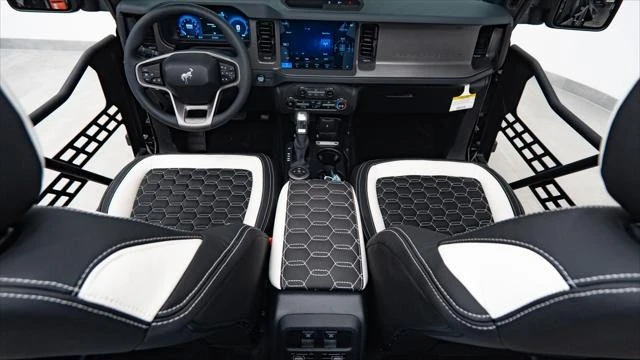 2025 Ford Bronco 6th Gen - Image 2 of 21