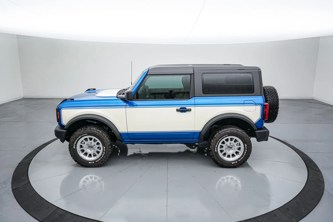 2025 Ford Bronco 6th Gen - Image 9 of 31