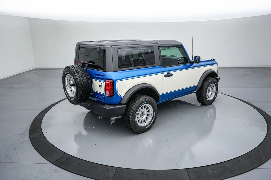 2025 Ford Bronco 6th Gen - Image 6 of 31