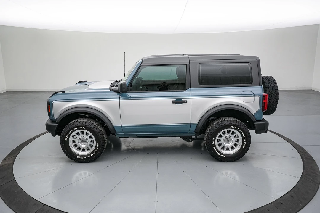 2025 Ford Bronco 6th Gen - Image 10 of 31