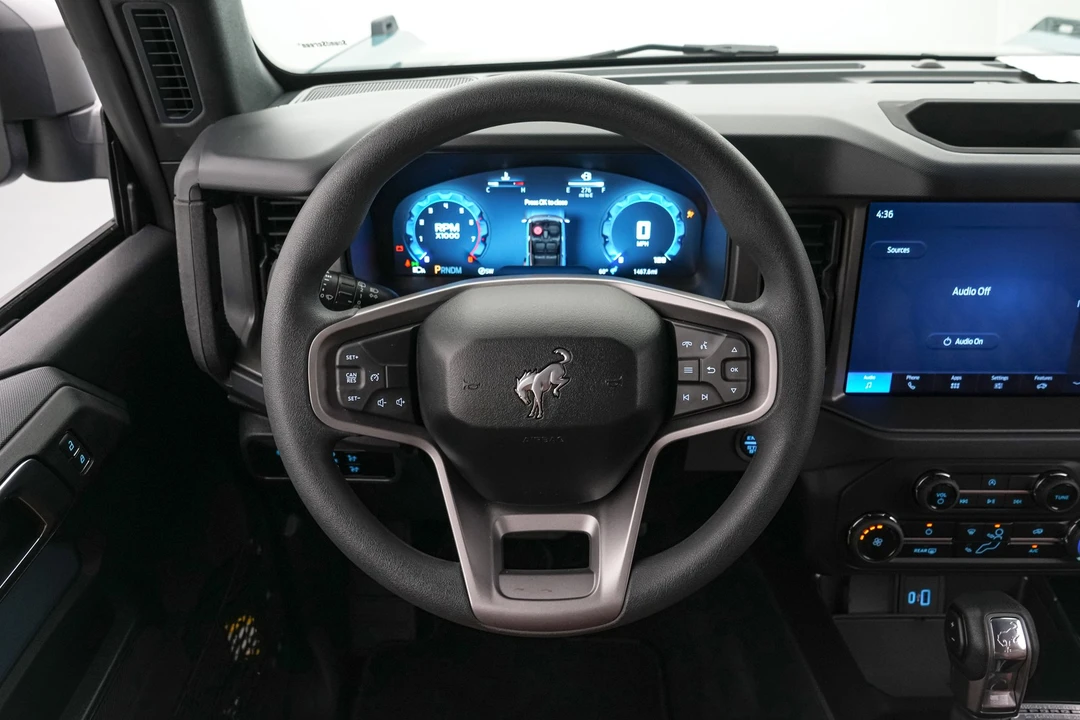 2025 Ford Bronco 6th Gen - Image 23 of 31