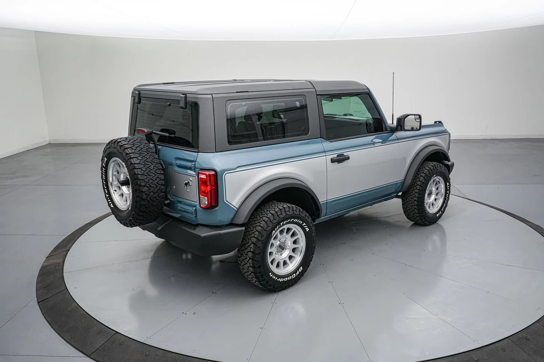2025 Ford Bronco 6th Gen - Image 7 of 31