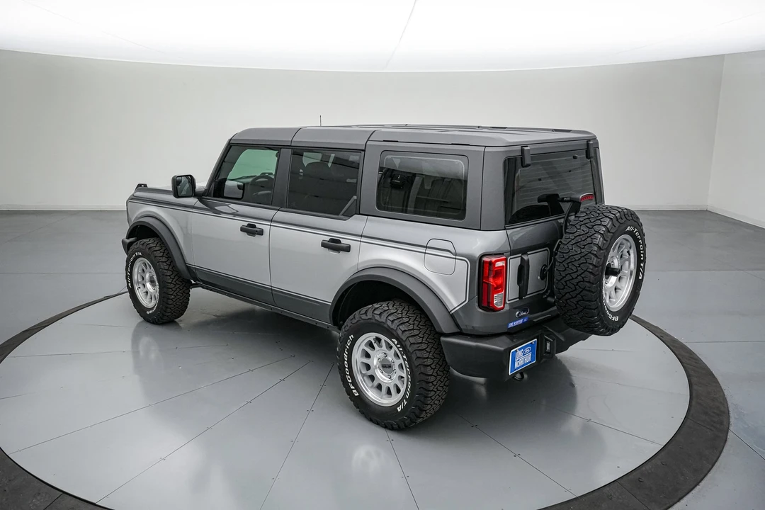 2025 Ford Bronco 6th Gen - Image 9 of 31