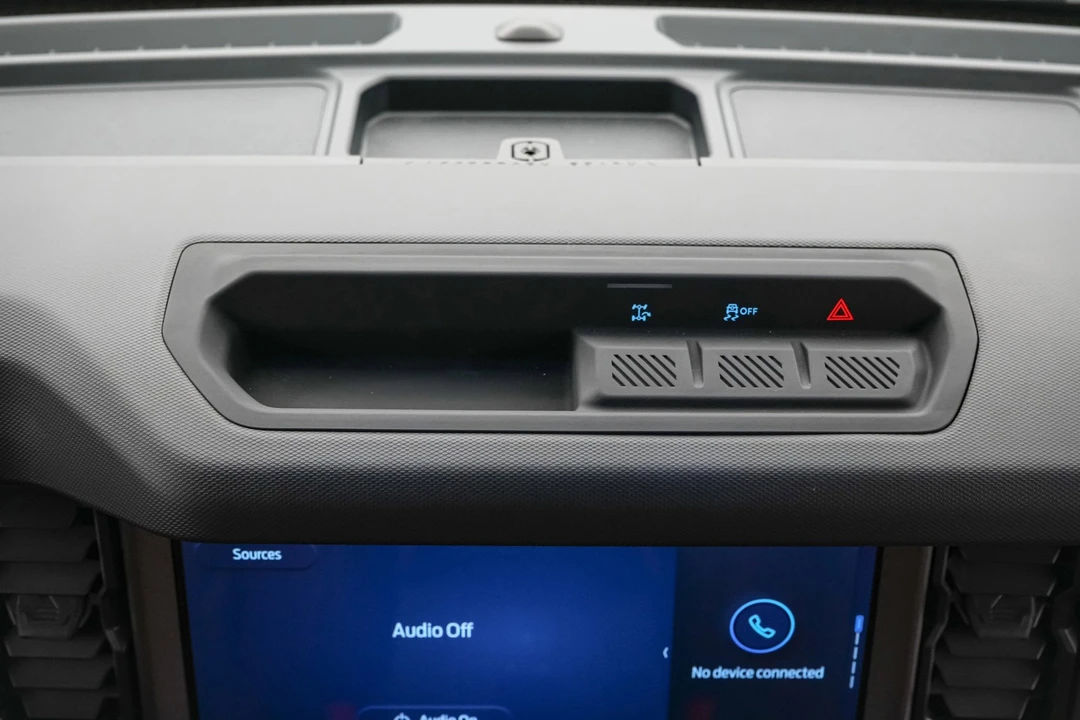2025 Ford Bronco 6th Gen - Image 28 of 31