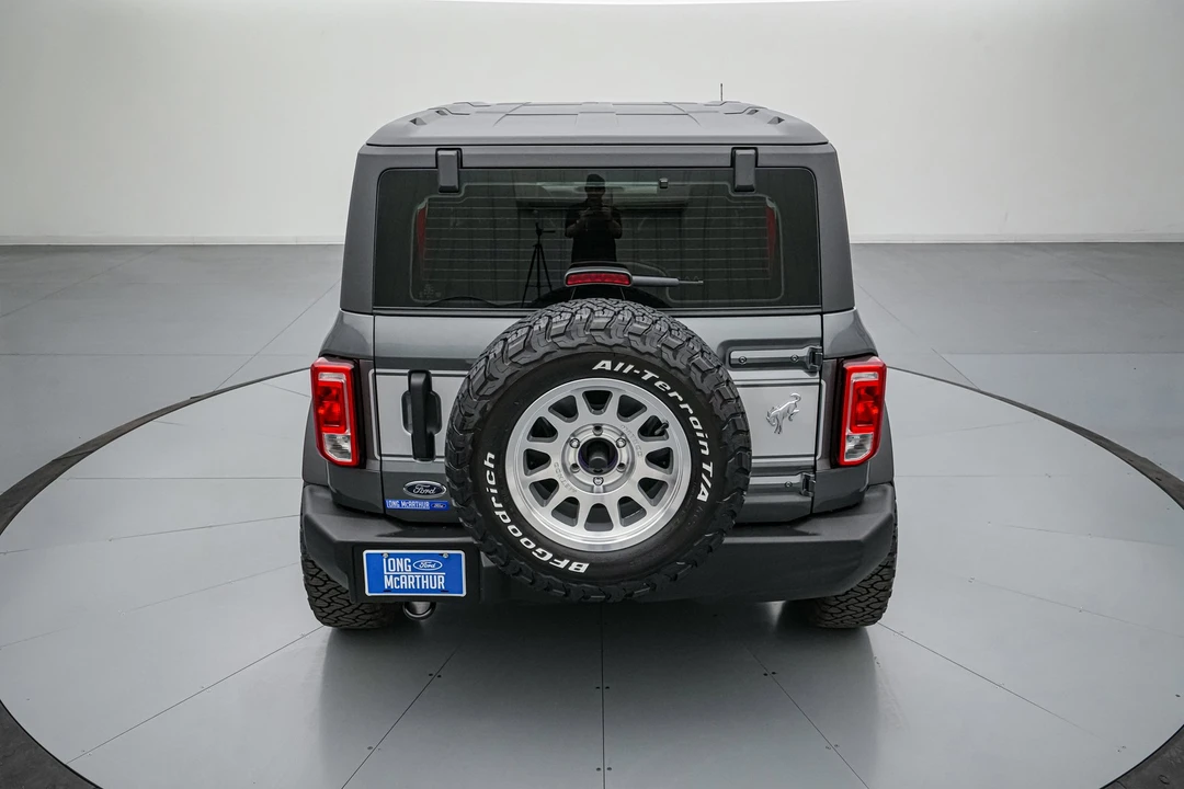 2025 Ford Bronco 6th Gen - Image 8 of 31