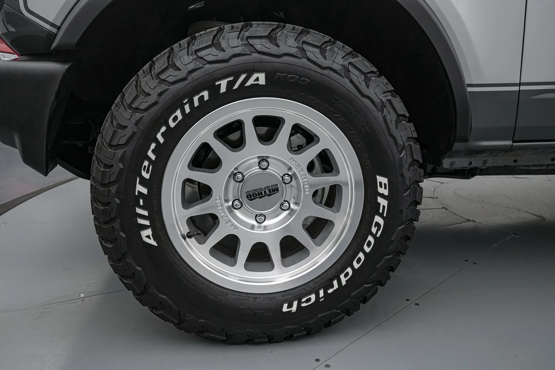 2025 Ford Bronco 6th Gen - Image 18 of 31
