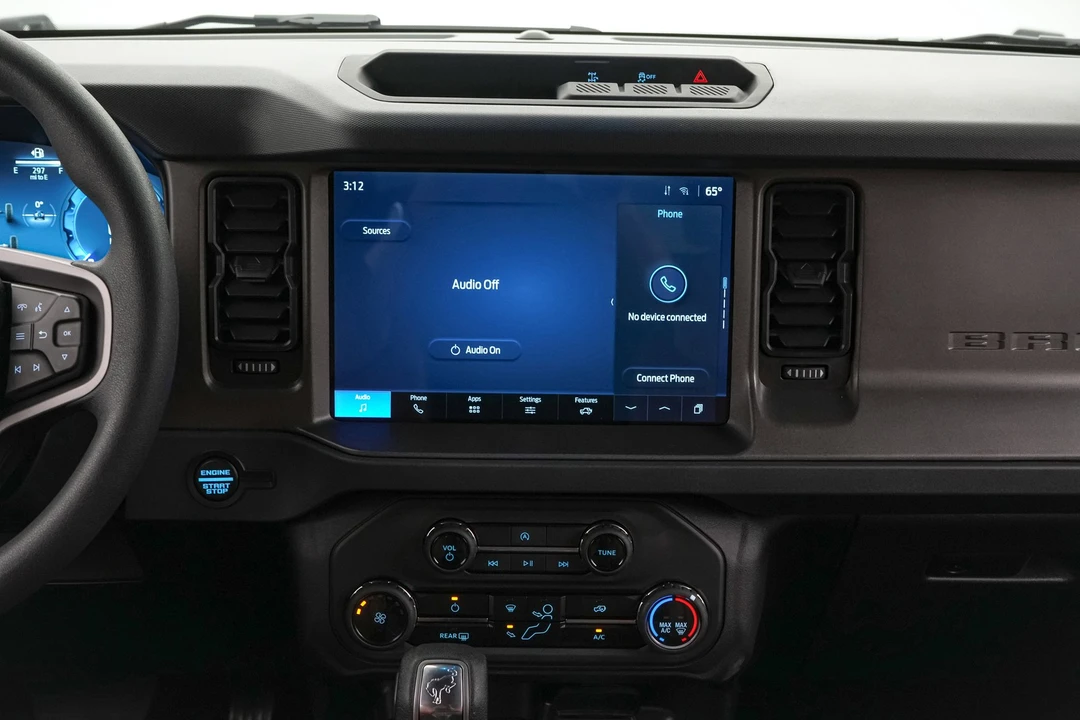 2025 Ford Bronco 6th Gen - Image 25 of 31