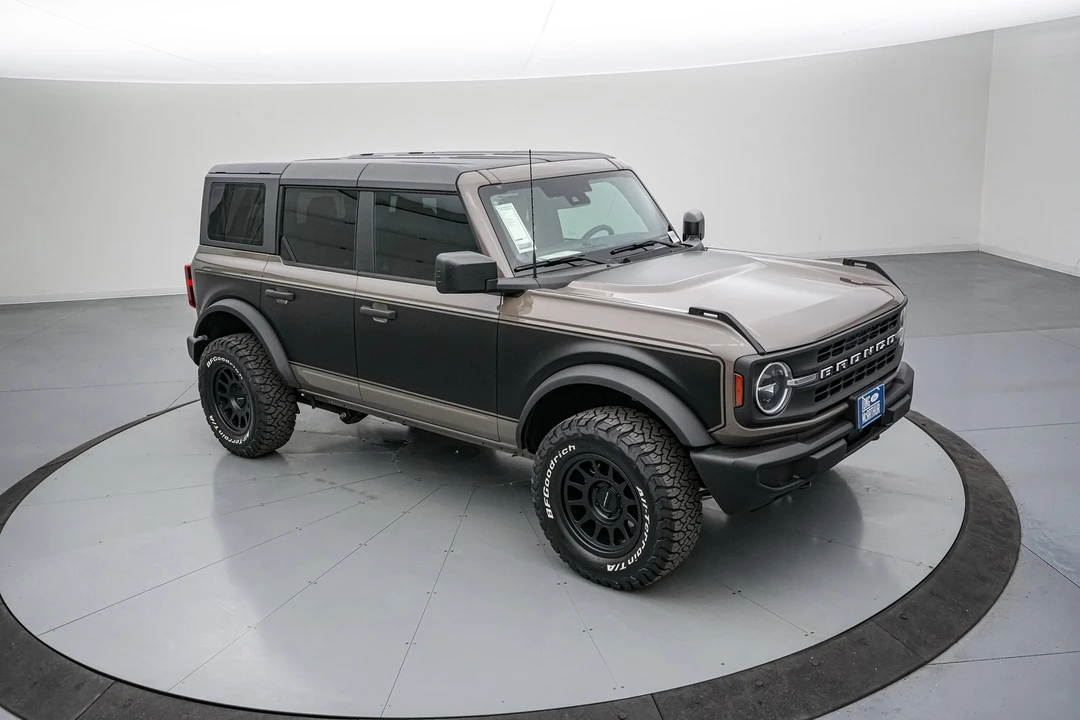 2025 Ford Bronco 6th Gen - Image 4 of 21