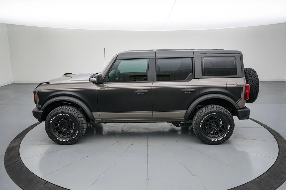 2025 Ford Bronco 6th Gen - Image 9 of 21