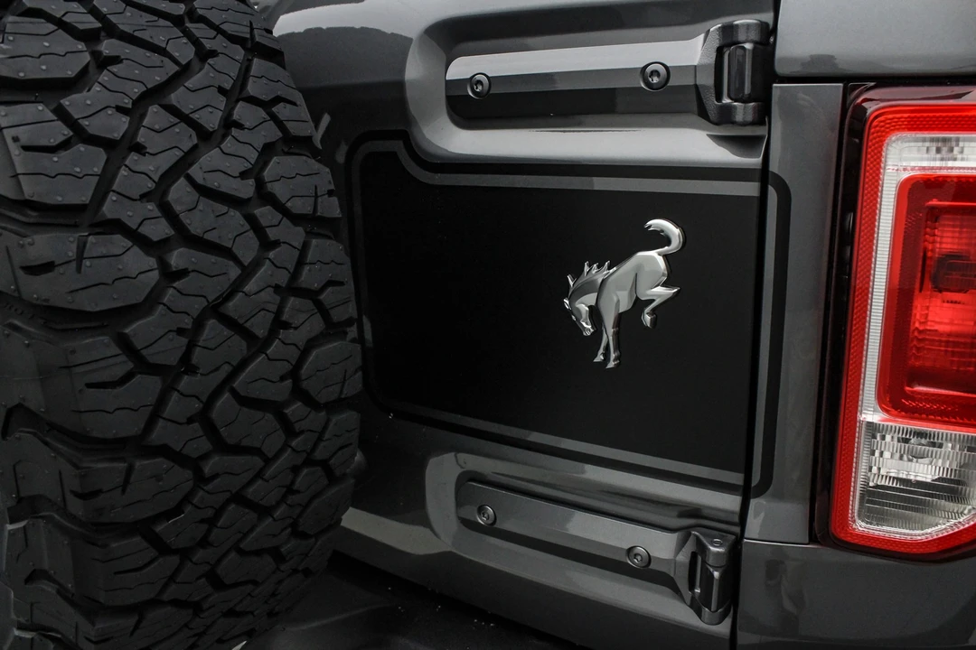 2025 Ford Bronco 6th Gen - Image 18 of 21