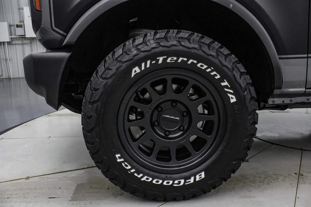 2025 Ford Bronco 6th Gen - Image 12 of 21