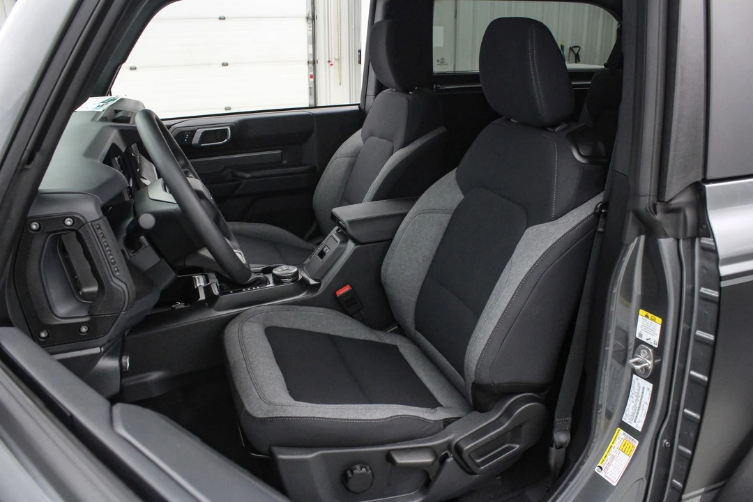 2025 Ford Bronco 6th Gen - Image 19 of 21