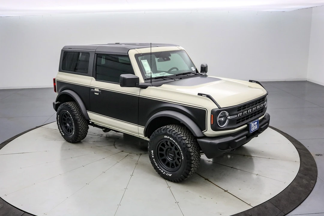 2025 Ford Bronco 6th Gen - Image 4 of 21